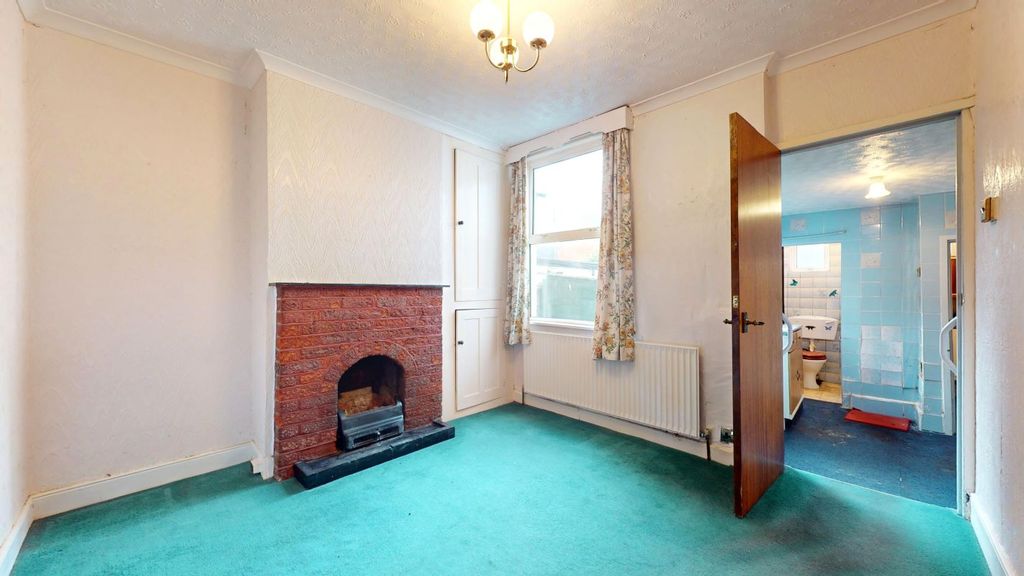 Property photo 3 of 11