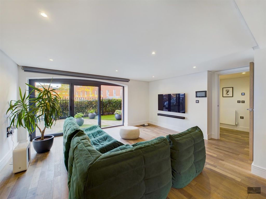 Additional image 11 of 2 bed flat for saleSouthernhay East, Exeter EX1