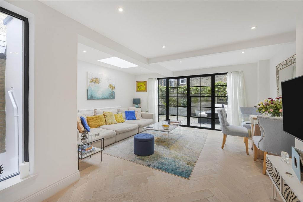 Property photo 2 of 10 Ped07196.Jpg