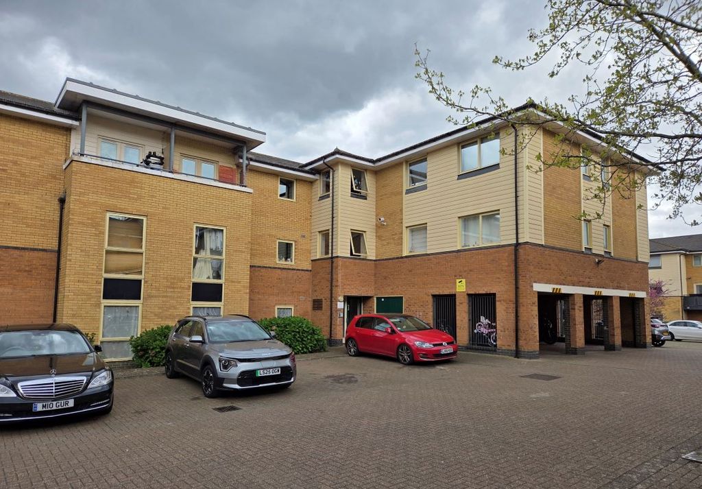 Property photo 3 of 16