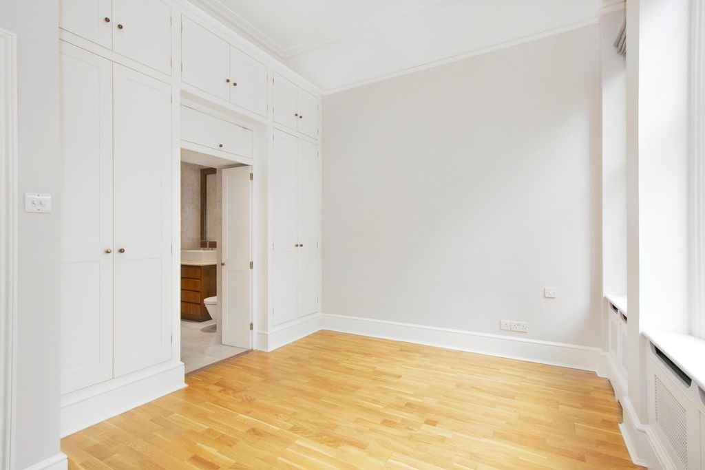 Property photo 3 of 6 Image