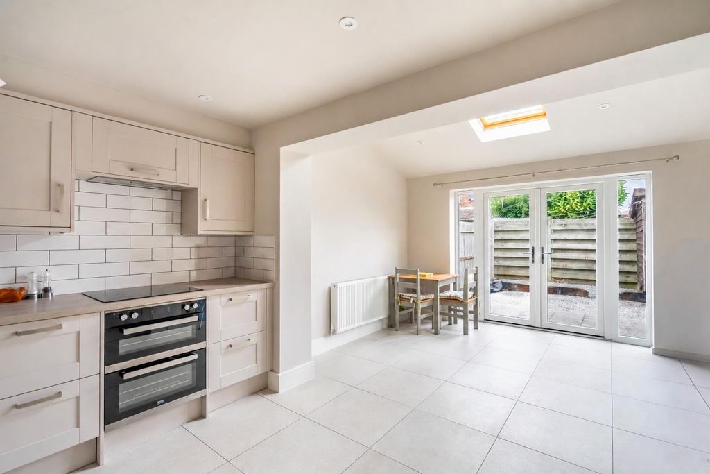 Property photo 3 of 13 Kitchen
