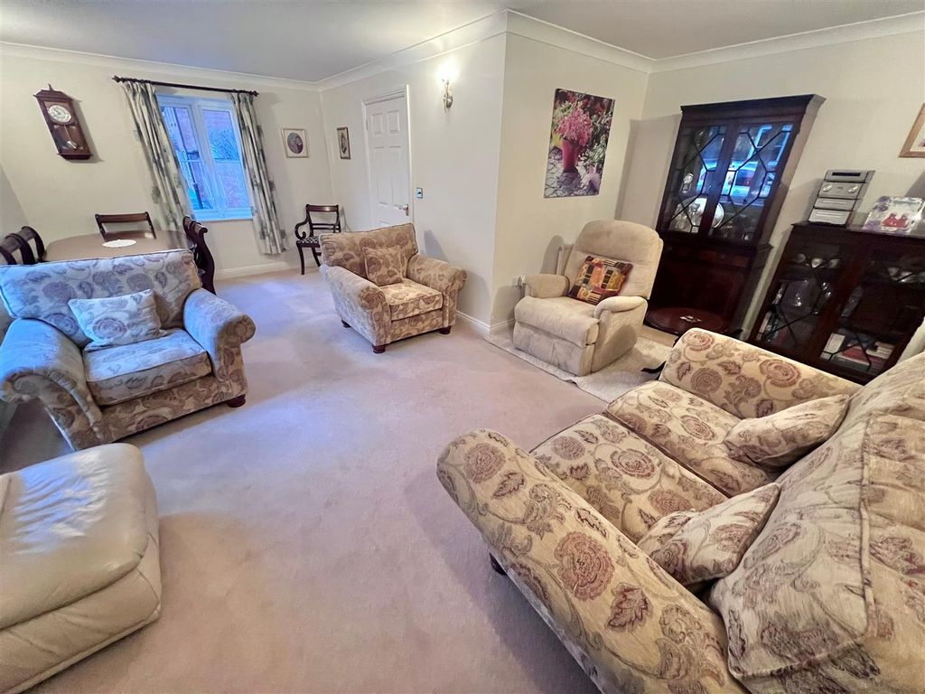 Property photo 3 of 13 Lounge 1A.Jpg