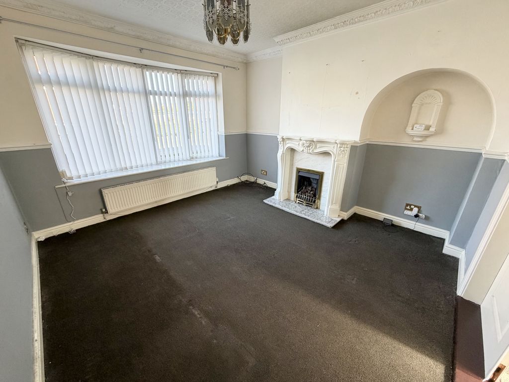 Property photo 3 of 23