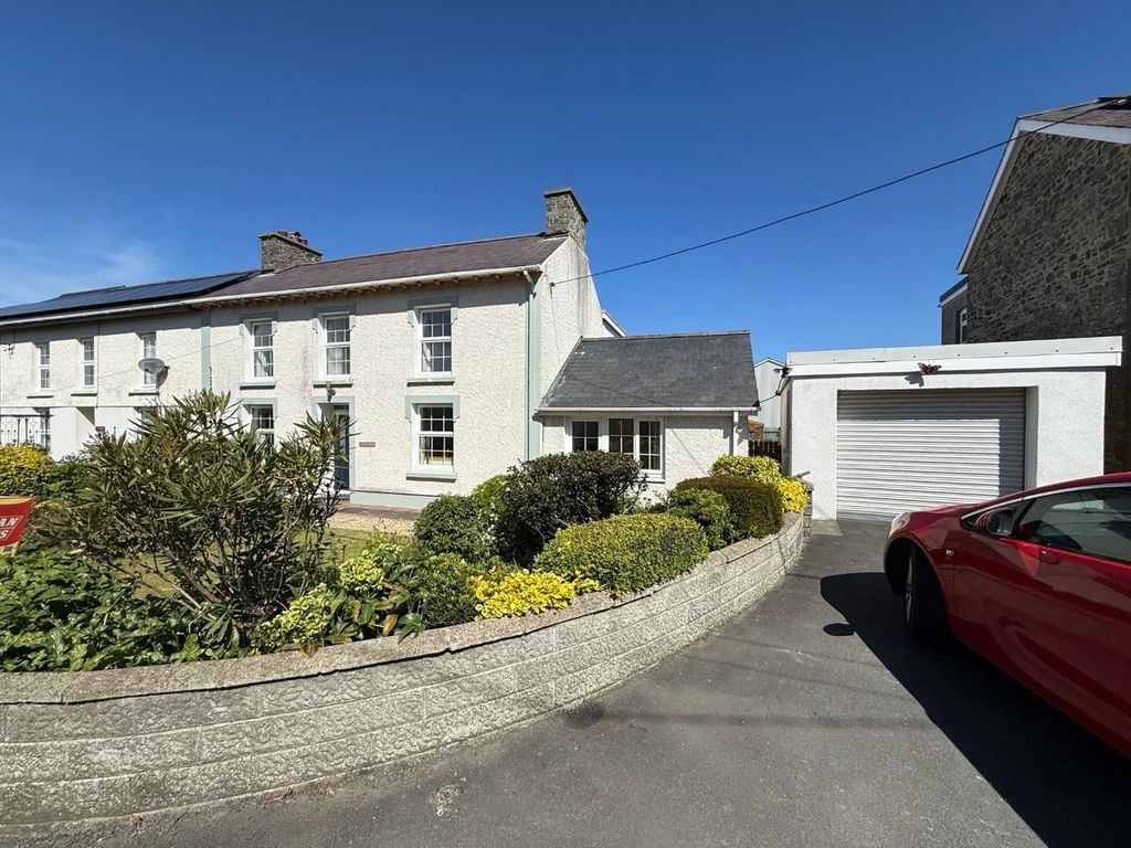 Property photo 2 of 30