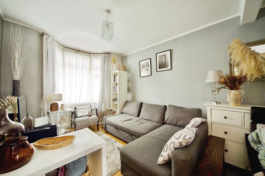 Property photo 1 of 12 Photo