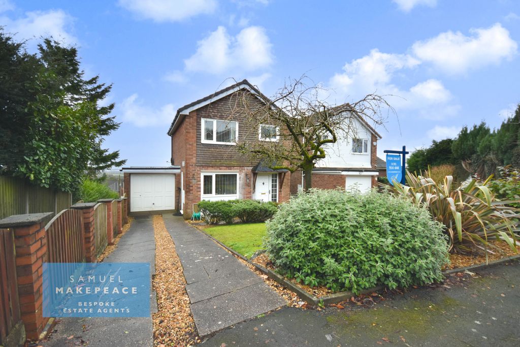 Property photo 1 of 15 Three Bedroom Detached Property With Amazing Views