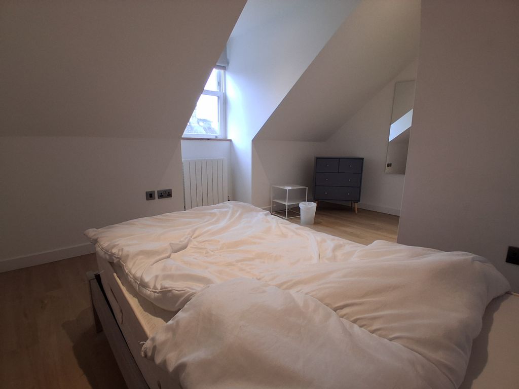 Property photo 2 of 16 1000003725
