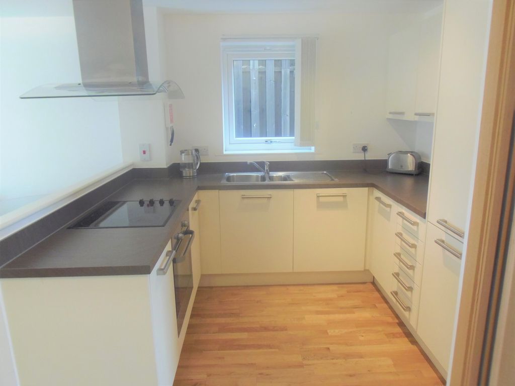 Property photo 2 of 9