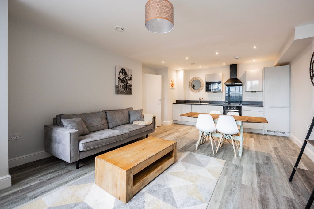 Property photo 3 of 7 Image