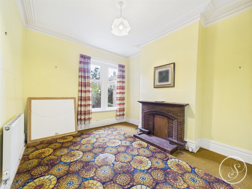 Property photo 3 of 20 Second Sitting Room