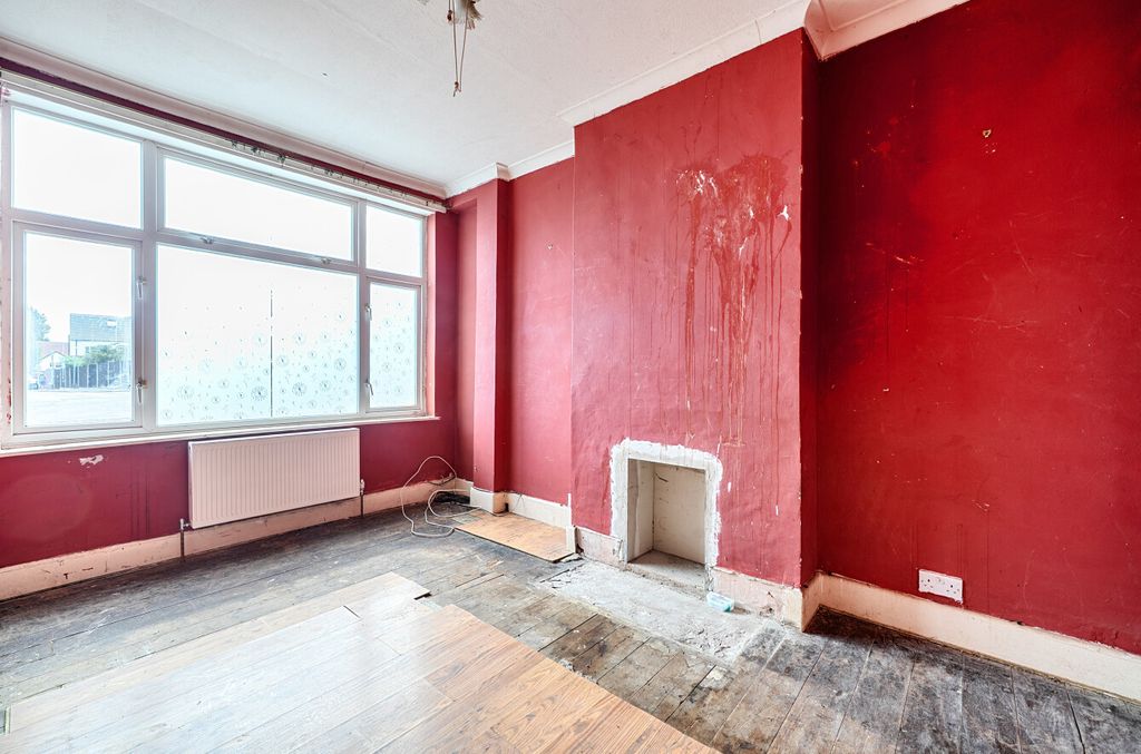 Property photo 2 of 18 1525262-8-6Ab3E82...