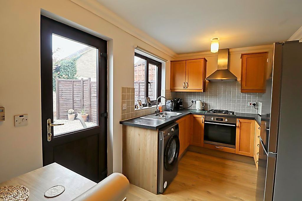 Property photo 3 of 14 Kitchen