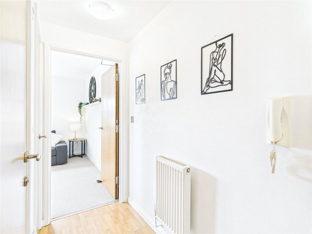 Property photo 3 of 16 Picture No. 14