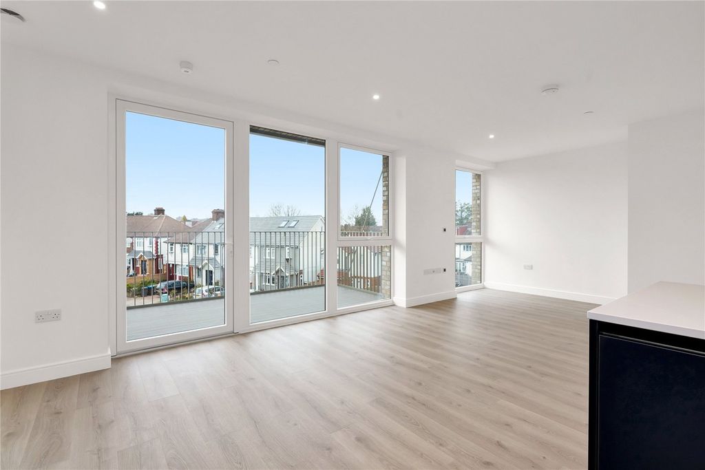 Property photo 3 of 8 Picture No. 09