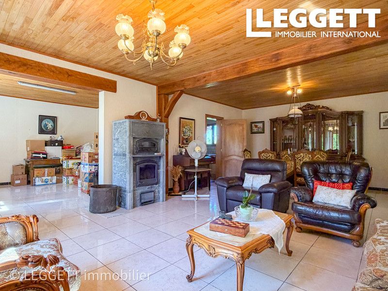 Property photo 3 of 10