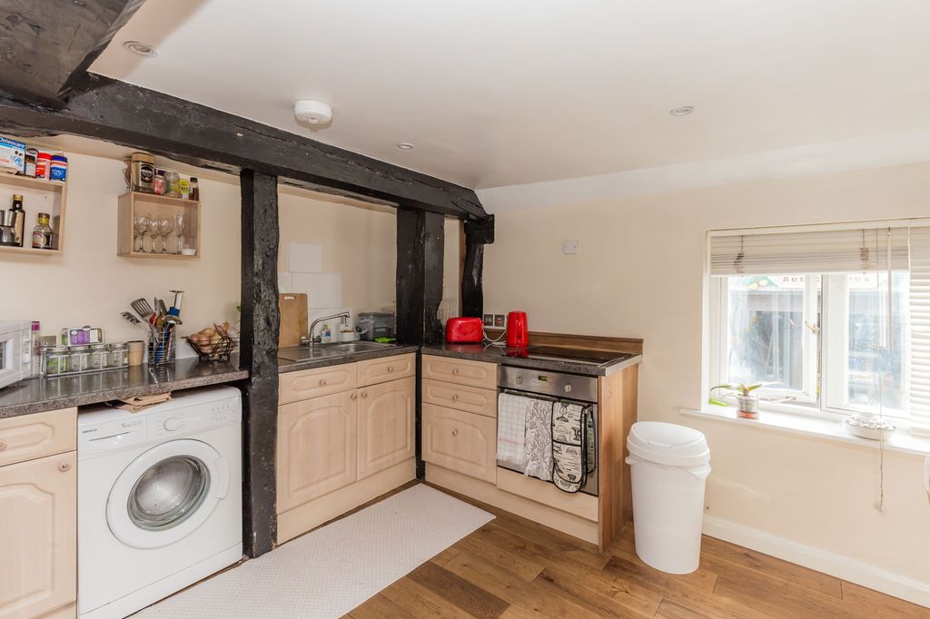 Property photo 2 of 13