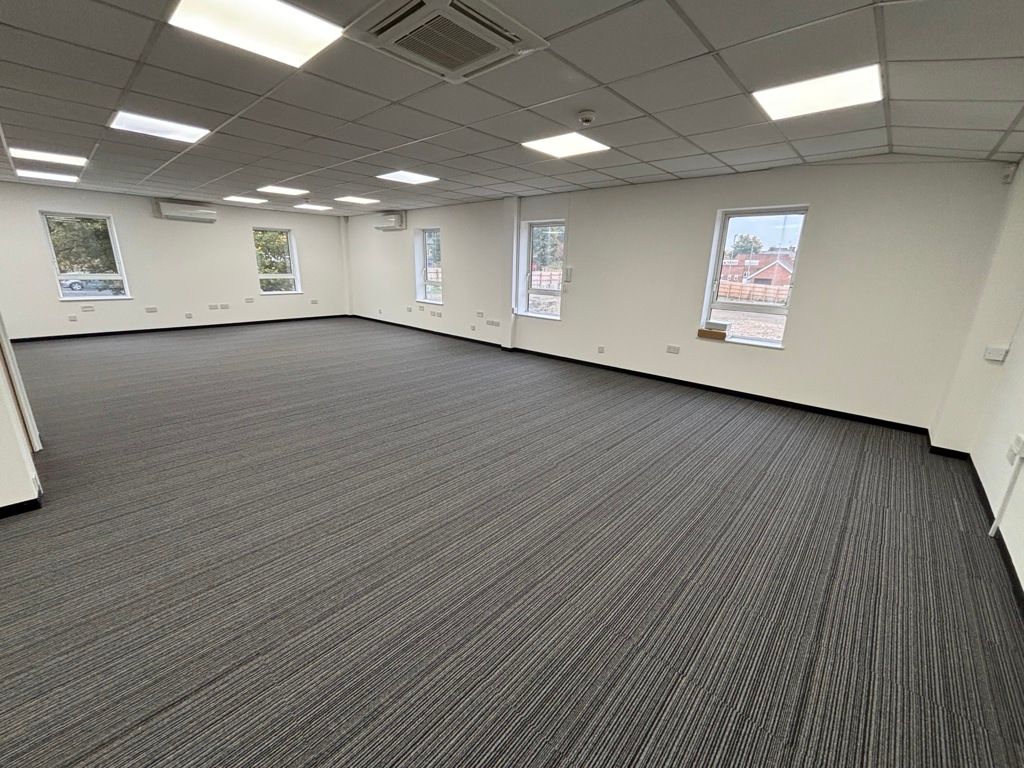 Property photo 2 of 19 Photo 24