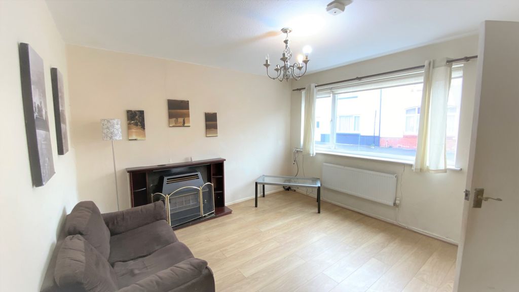 Property photo 2 of 4