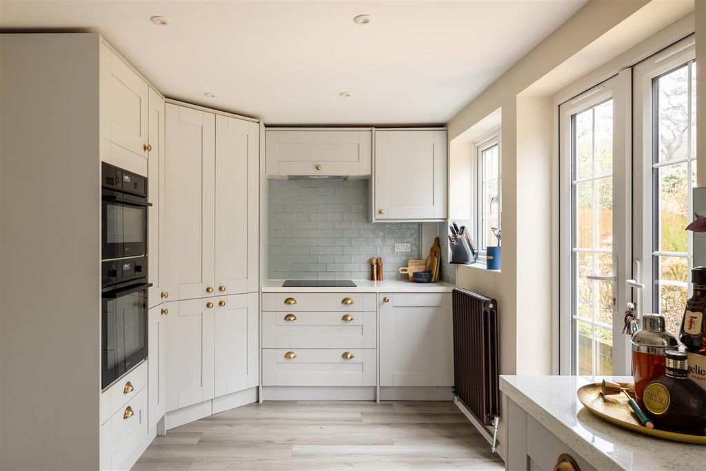 Property photo 3 of 14 19 Oak Tree Cottages-9.Jpg