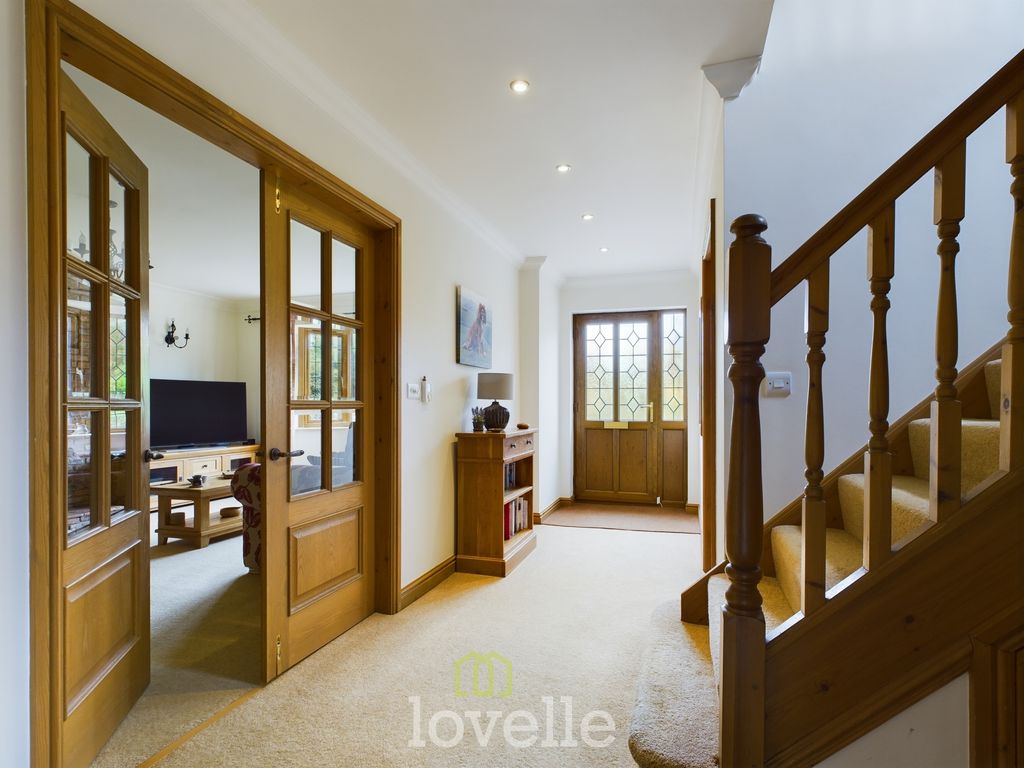 Property photo 2 of 26