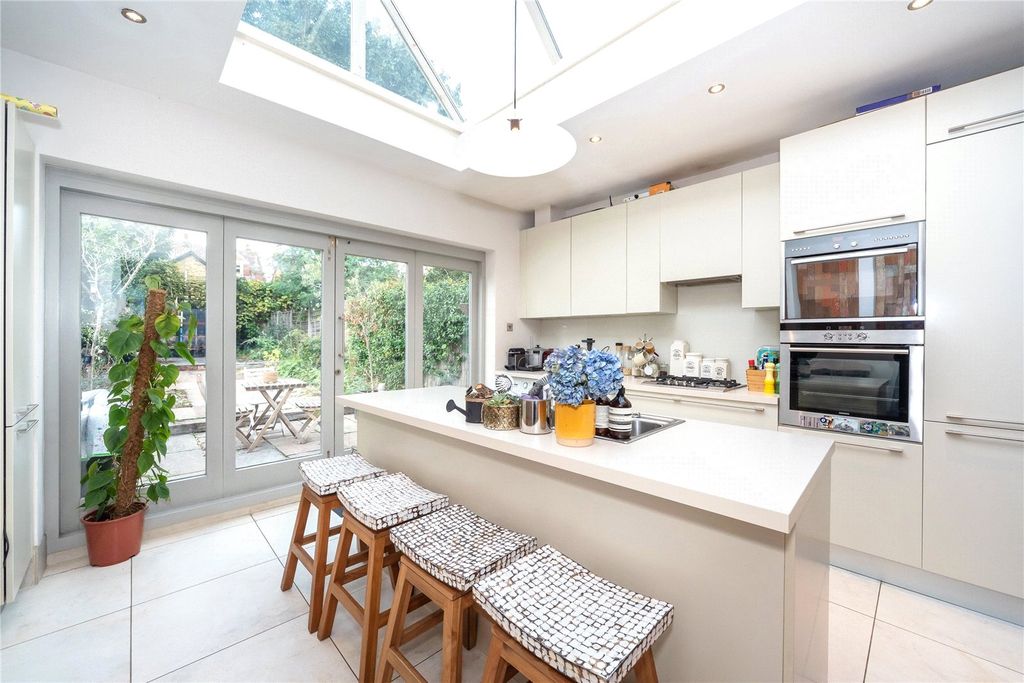 Property photo 2 of 8 Picture No. 03