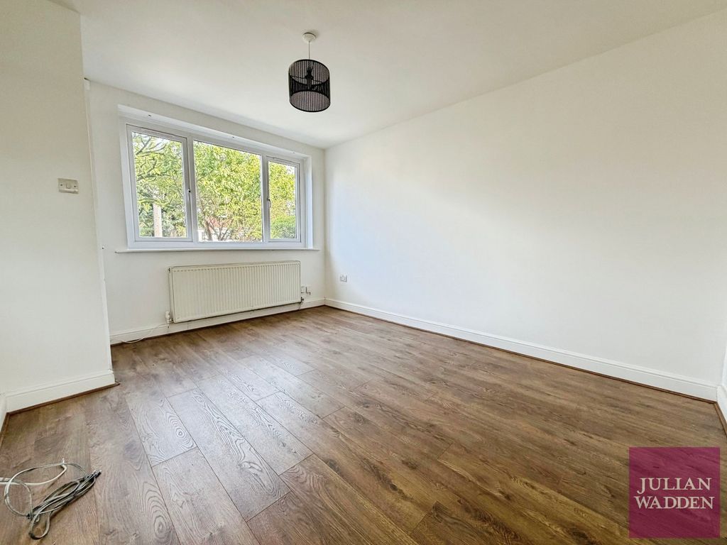 Property photo 3 of 15 Picture No. 52