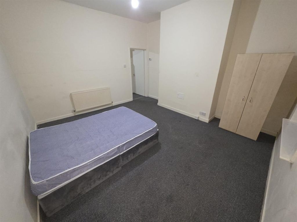 Property photo 3 of 4 Img-20251021-Wa0315.Jpg