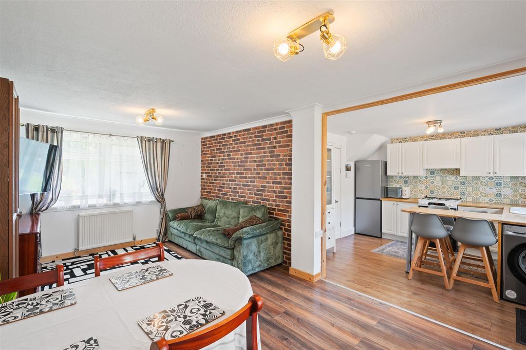 Property photo 2 of 32 3.Jpg
