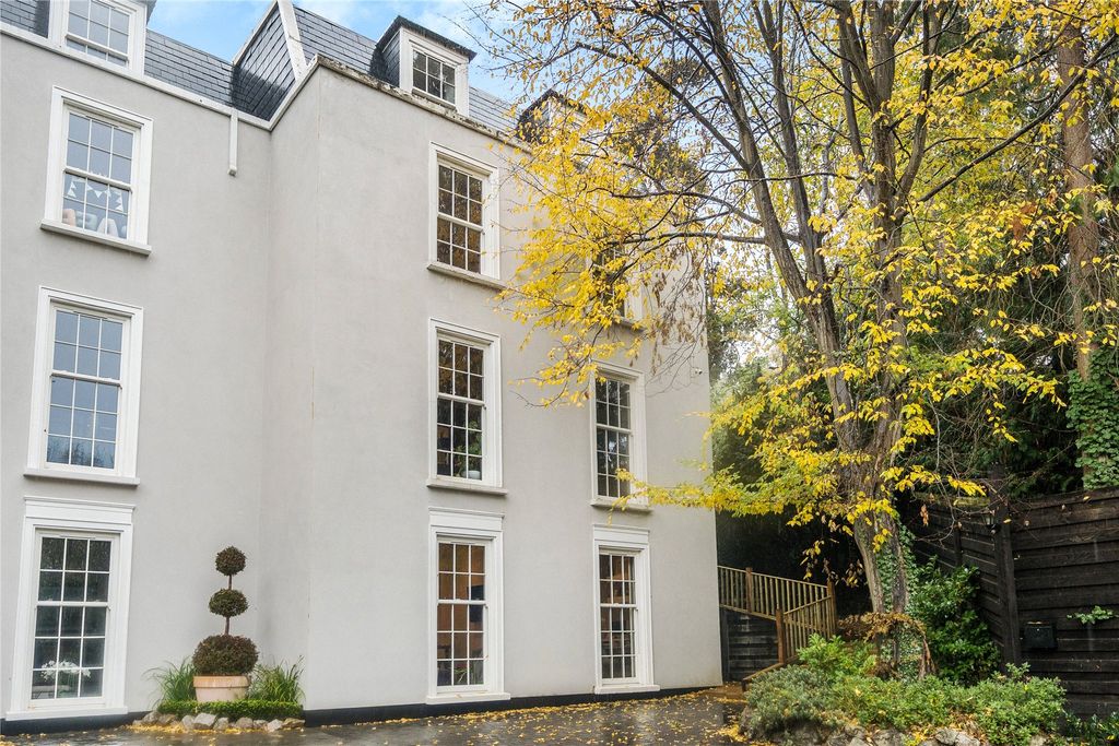 Property photo 1 of 60 Picture No. 60