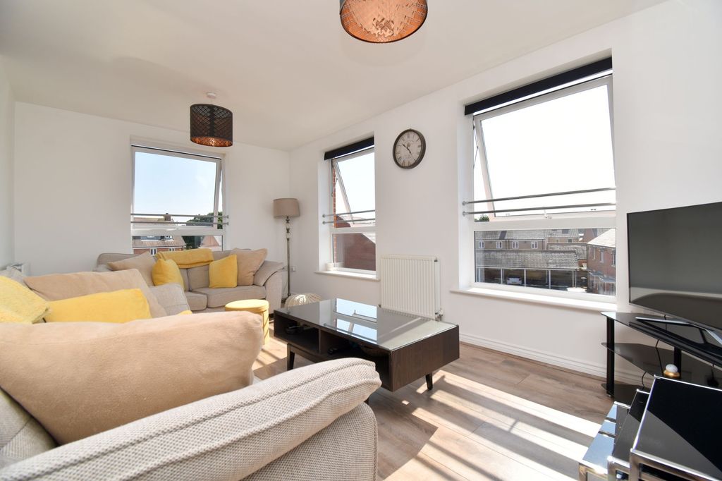 Property photo 3 of 14