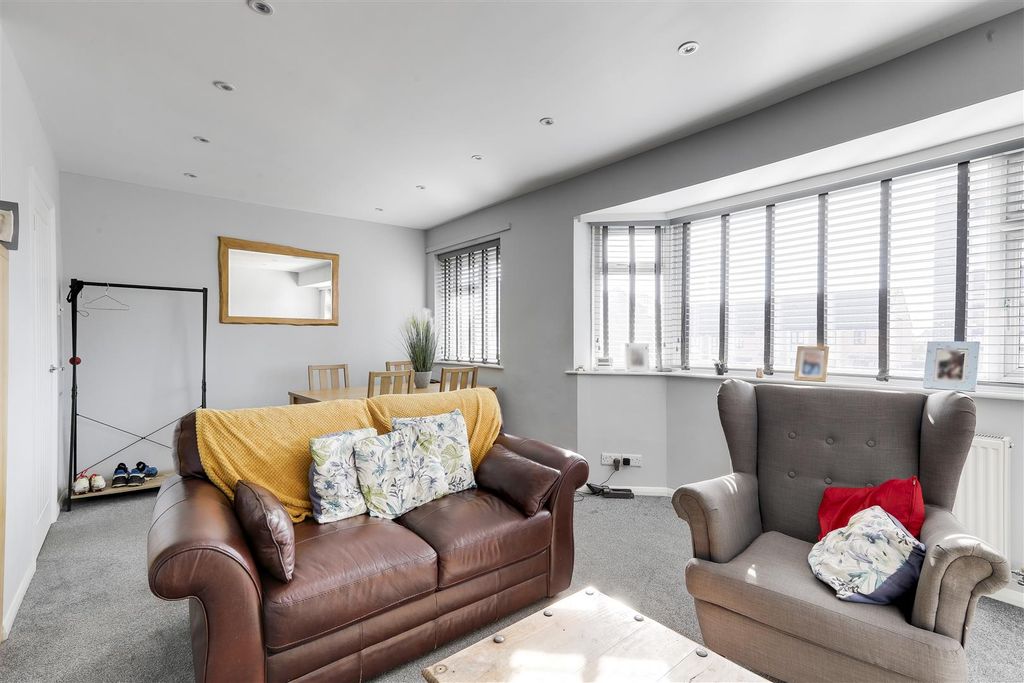 Property photo 2 of 16 3591.Jpg
