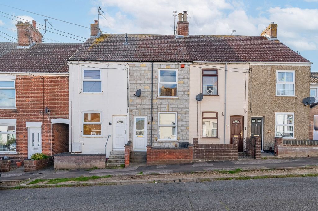 Property photo 1 of 13