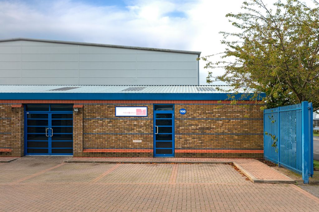 Property photo 1 of 2 2020Unit 900  Yeovil Road  Ste7810.Jpg