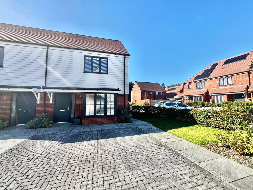 Property photo 1 of 25