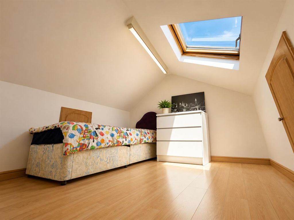 Property photo 3 of 6 24C2A900-Cf93-46Ea-A9D2-Eb728B1Fdc14.Png