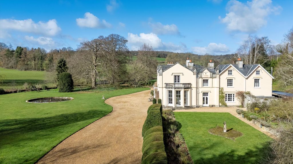 Property photo 2 of 31 Image