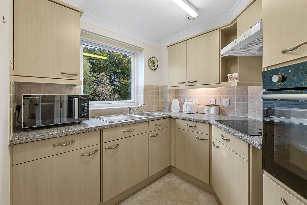 Property photo 3 of 17 3 - Picture No. 06