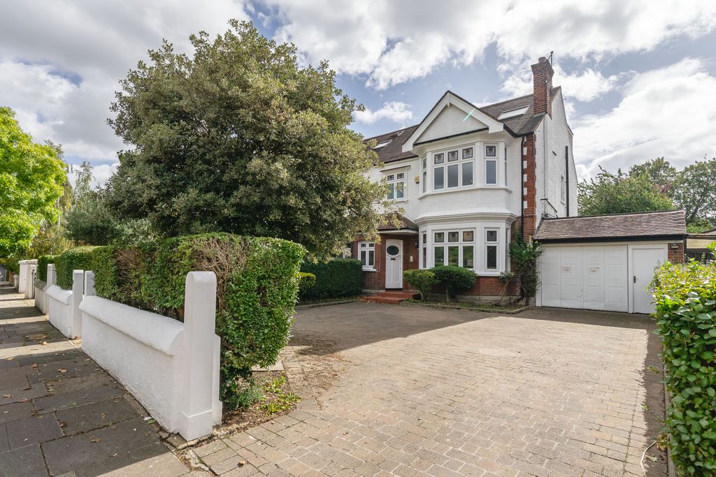 Property photo 1 of 19