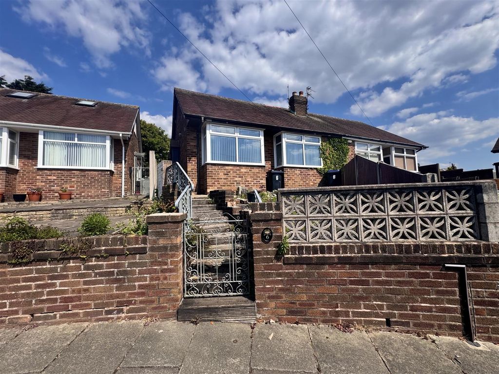 Property photo 1 of 11 External