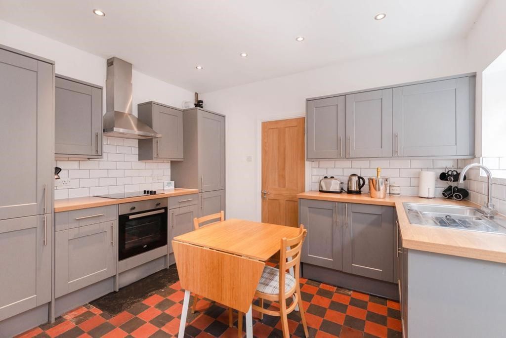 Property photo 3 of 12 Photo 10