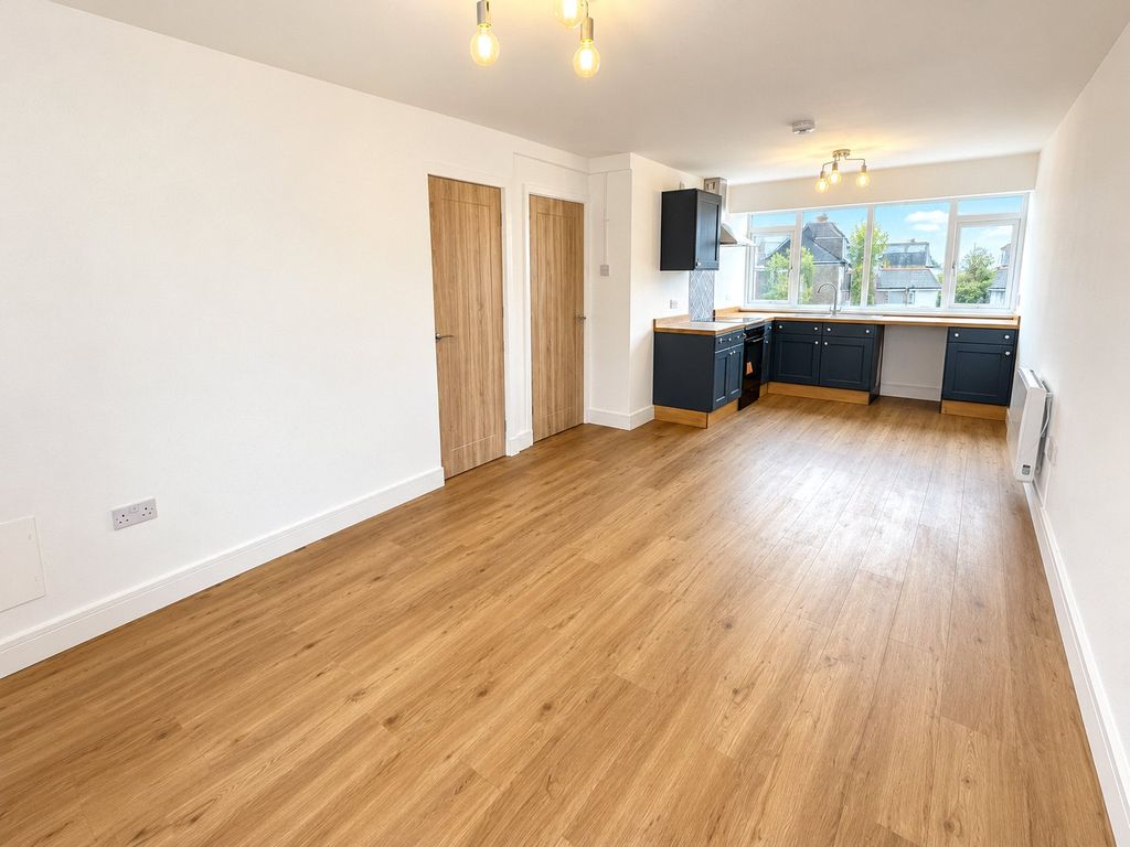 Property photo 3 of 10 Picture No. 21