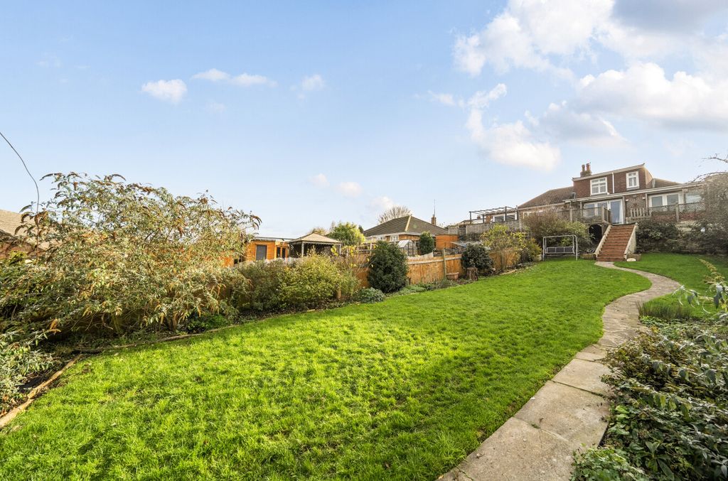 Property photo 1 of 19 13829643691F15F4Cfae4