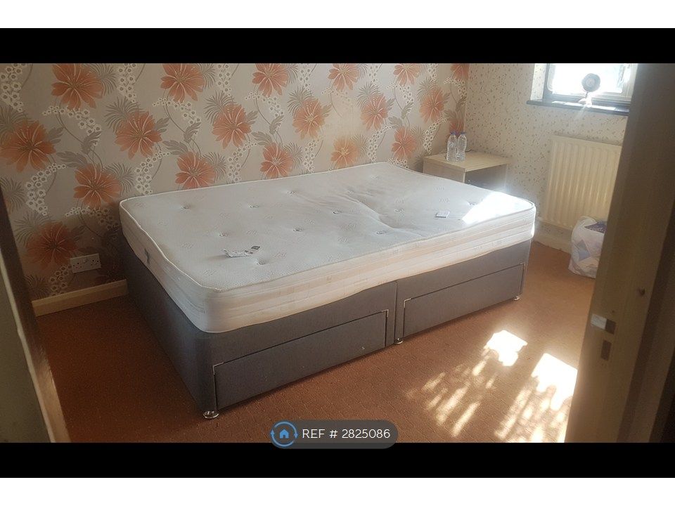 Property photo 1 of 30 Single Room Bed