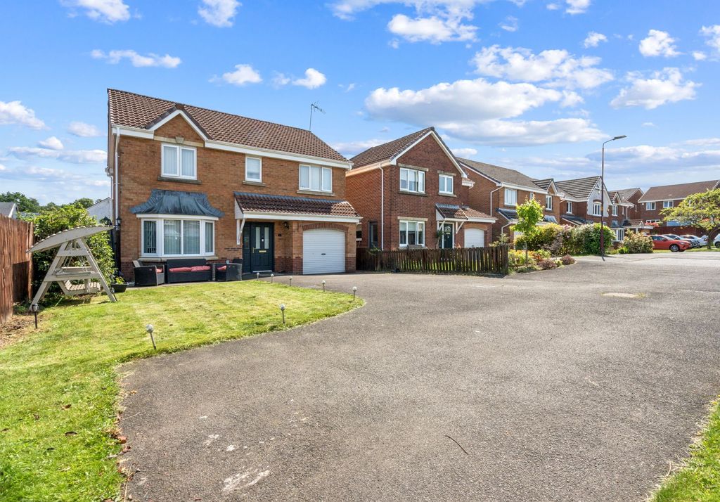 Property photo 1 of 30