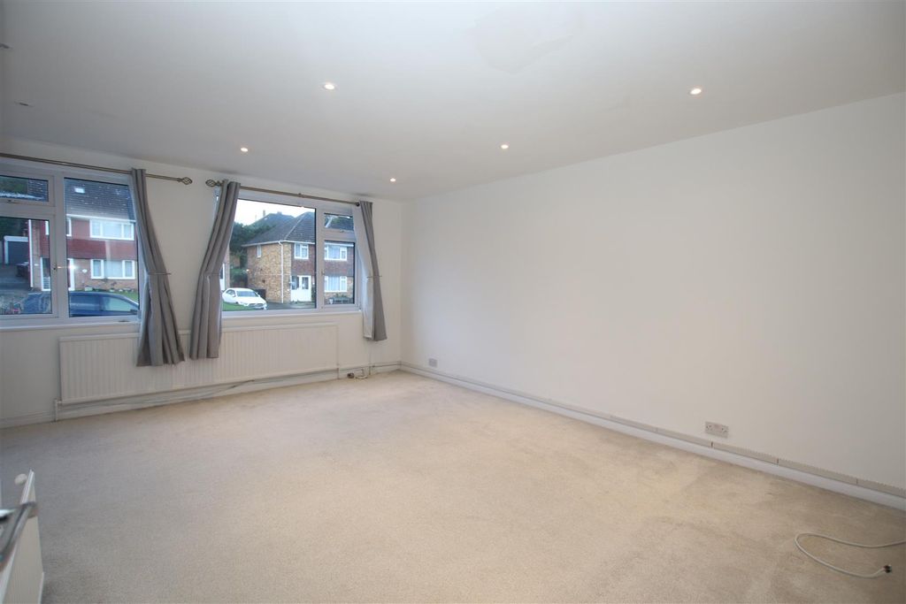 Property photo 2 of 15 Img_1127.Jpg