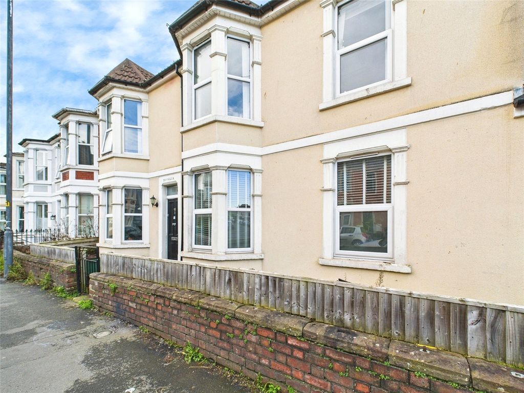 Property photo 2 of 15 Picture No. 20