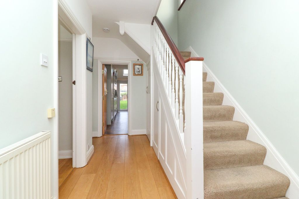 Property photo 3 of 21 Picture 3