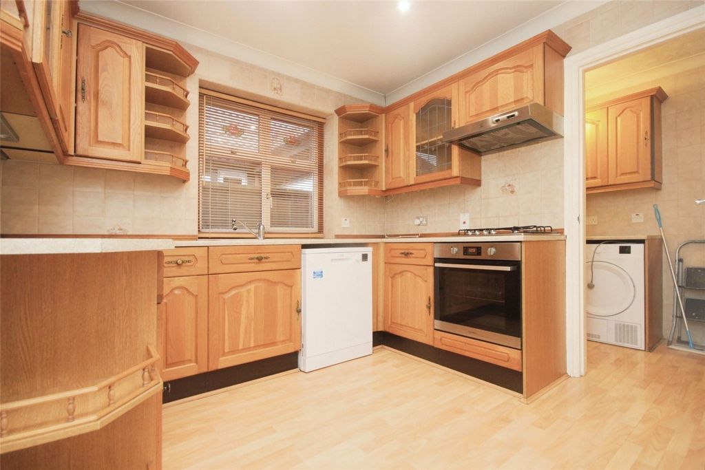 Property photo 3 of 13 Kitchen