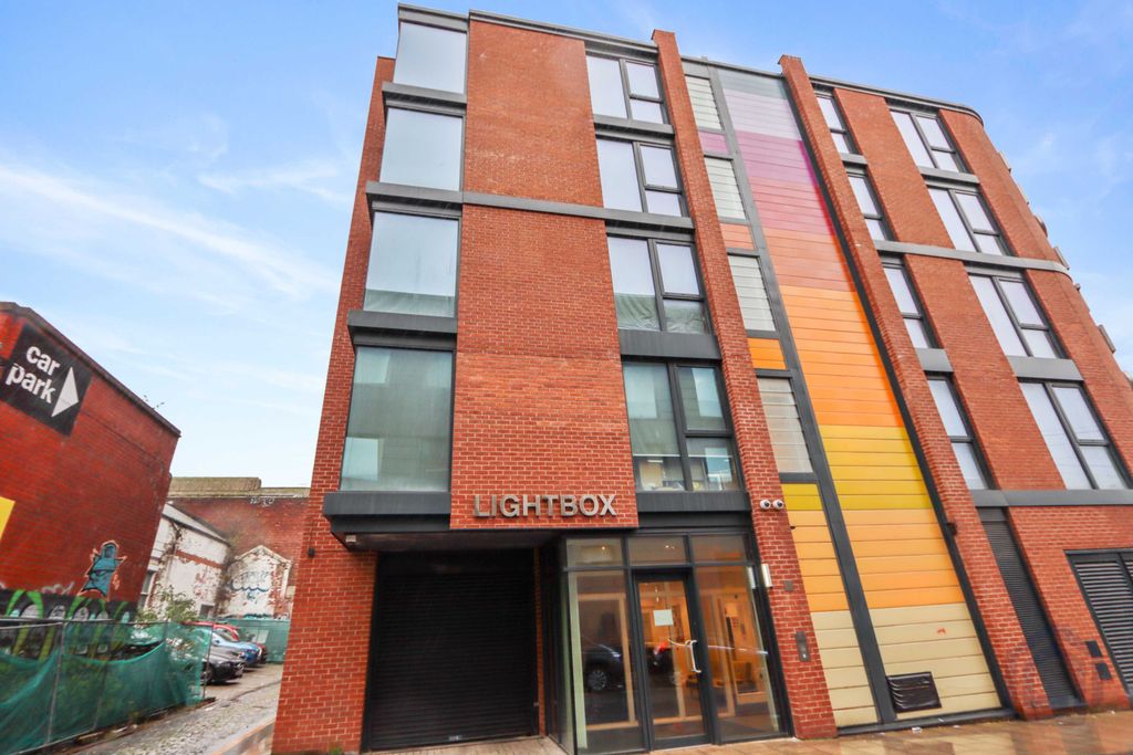 Property photo 1 of 11